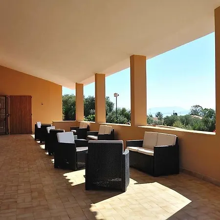 Maladroxia Hotel 3*