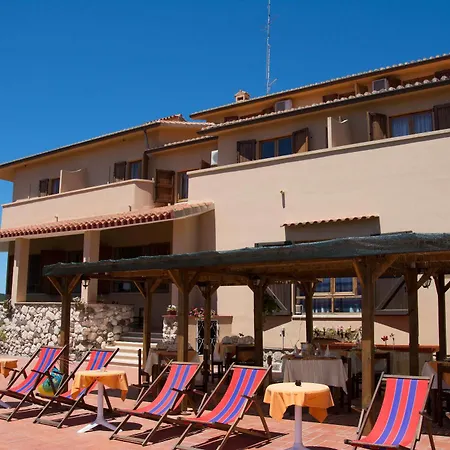 Hotel Maladroxia