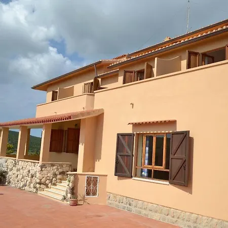 Maladroxia Hotel 3*